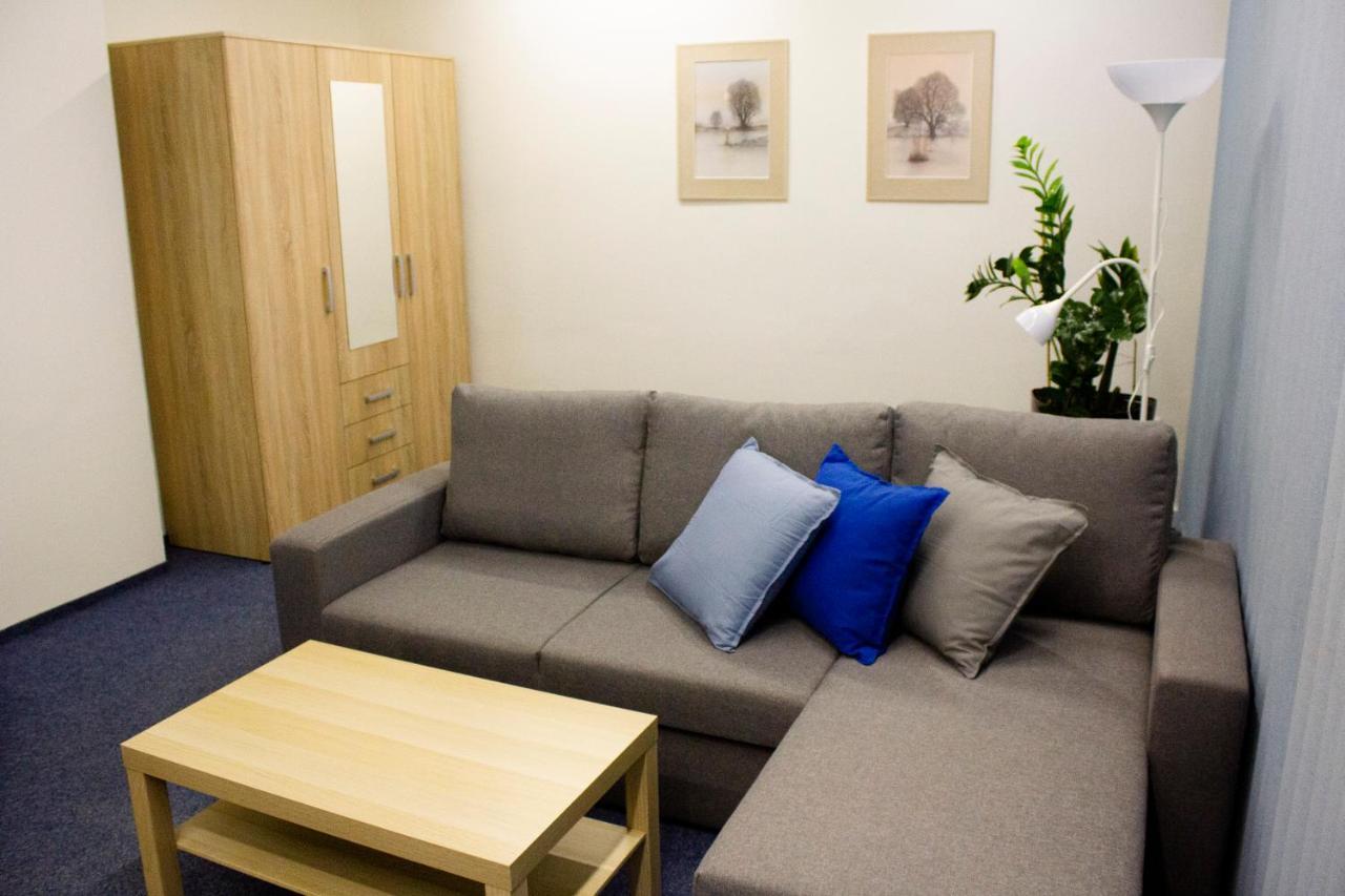 Blue Apartment In Beautiful English Style Garden With Atmosphere 布拉格 外观 照片