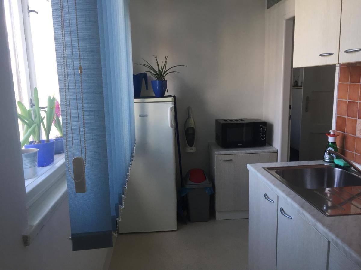Blue Apartment In Beautiful English Style Garden With Atmosphere 布拉格 外观 照片
