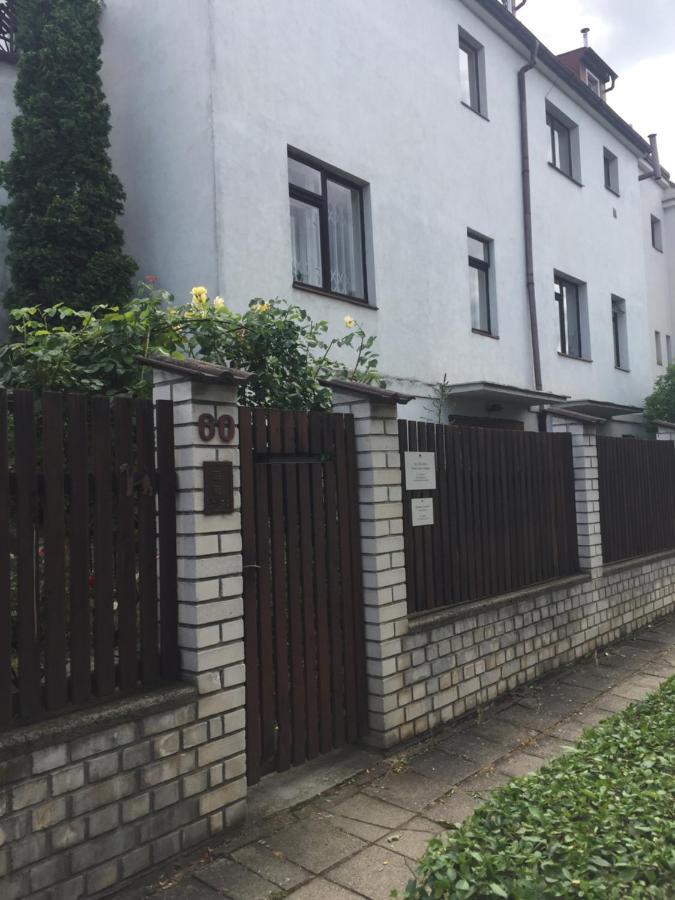 Blue Apartment In Beautiful English Style Garden With Atmosphere 布拉格 外观 照片